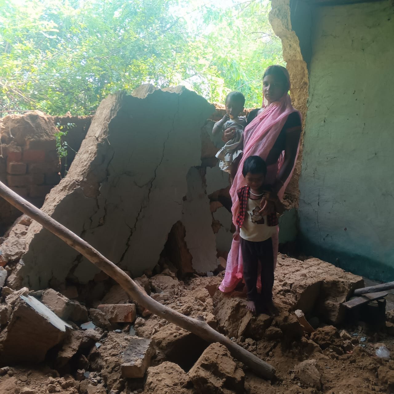 11 प्रभावित परिवारों को अब तक नहीं मिला मुआवजा राशि